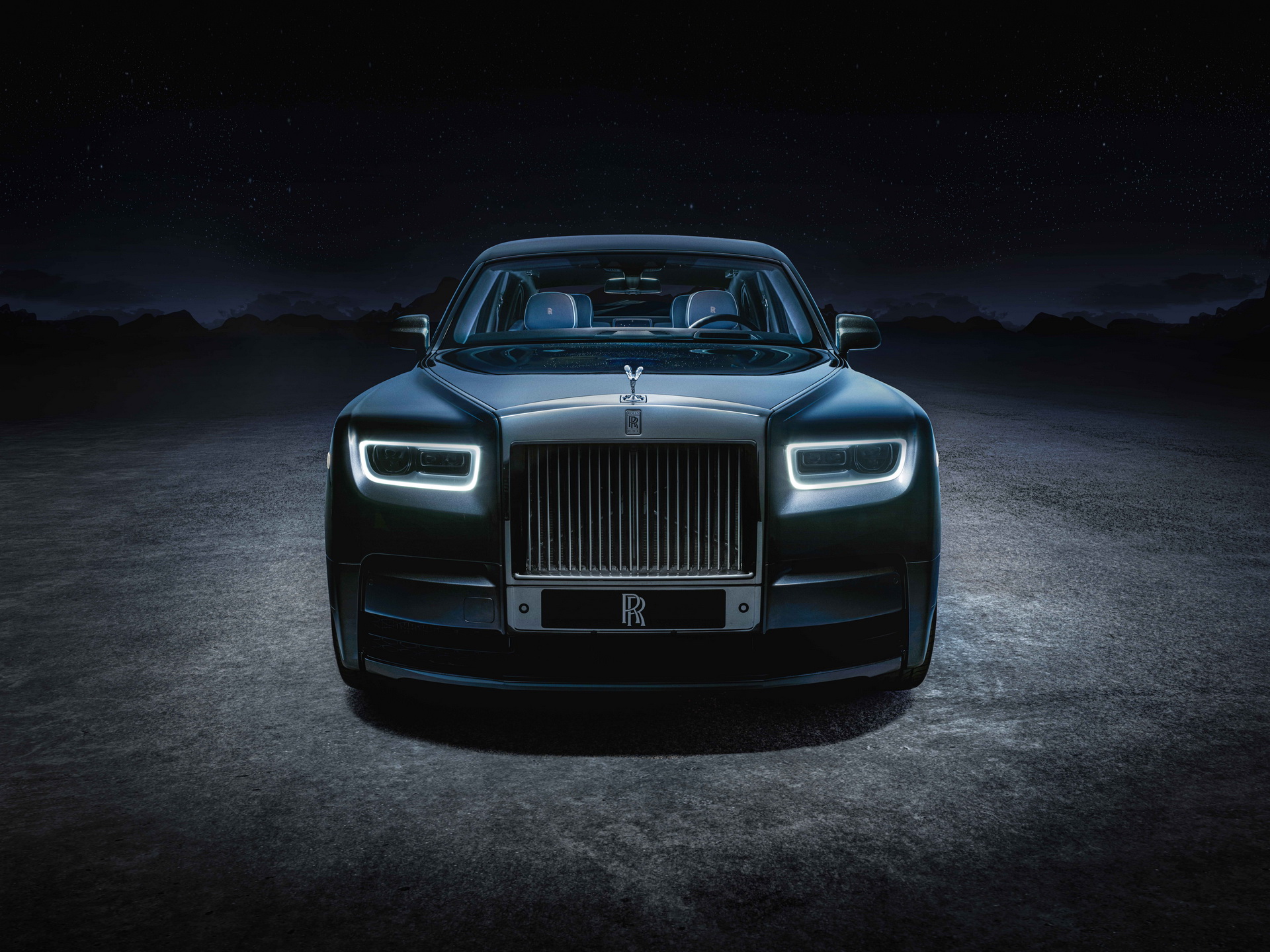 Mua Rolls-Royce Phantom qua ứng dụng trên điện thoại, chỉ có tại Trung Quốc