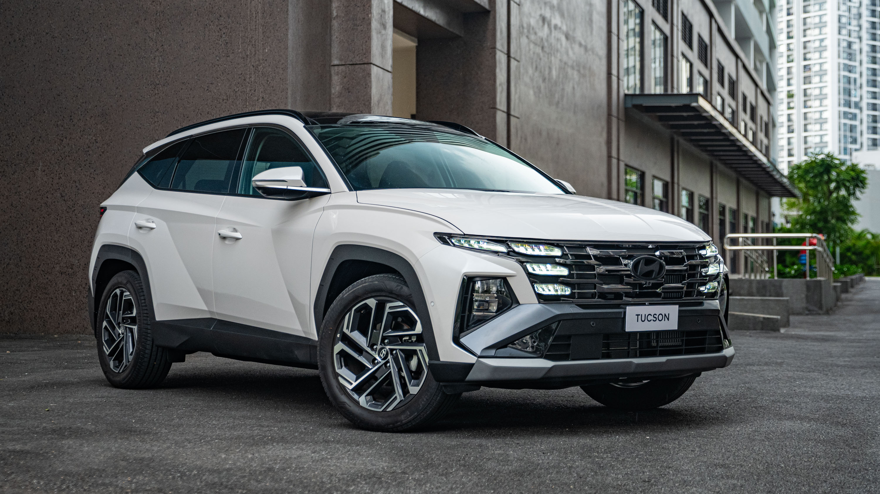 Hyundai Tucson chính thức ra mắt, giá từ 769 triệu đồng