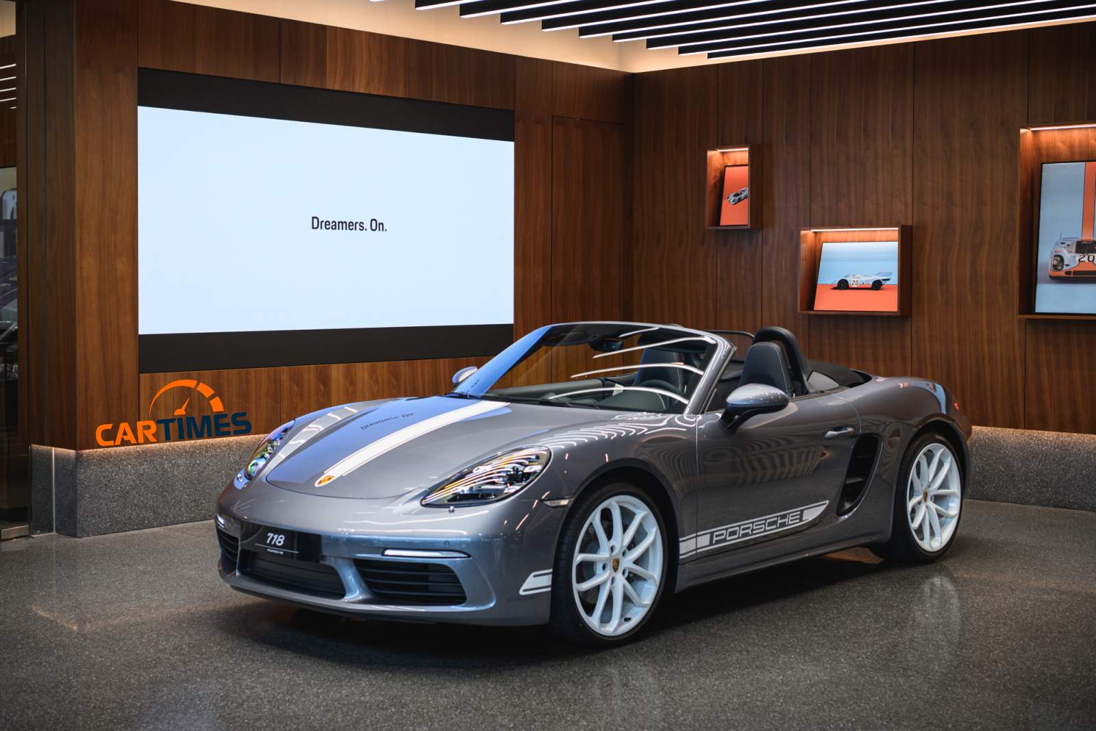 Ngắm “siêu phẩm” Porsche 718 Boxster Style Edition tại Hà Nội