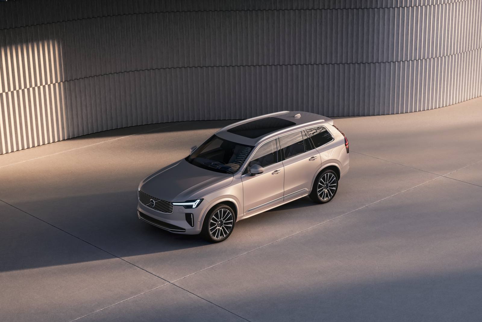 Volvo ra mắt XC90 mới tại Việt Nam – một trong những mẫu xe an toàn nhất thế giới