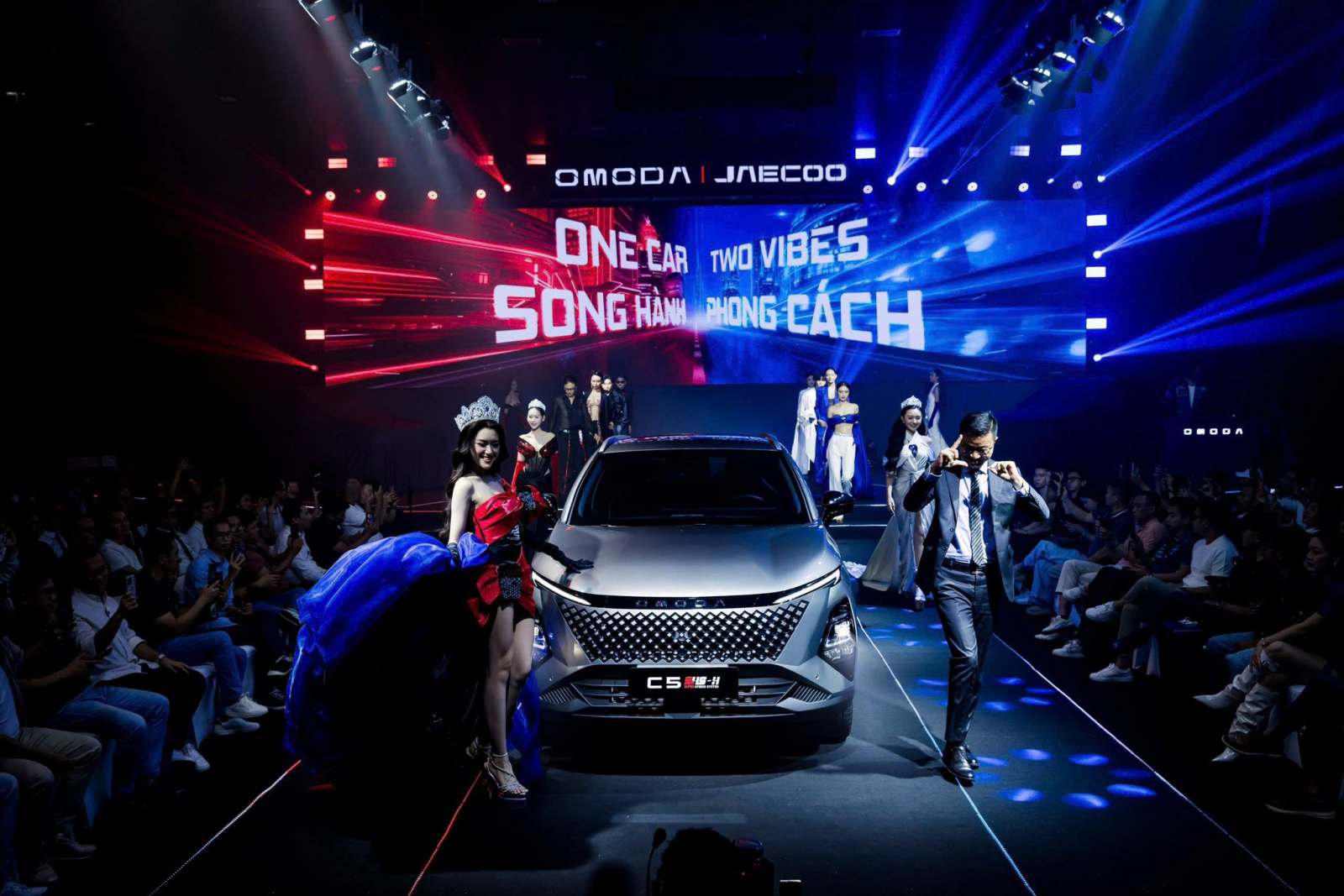 Omoda C5 SHS-H ra mắt ấn tượng tại Việt Nam: Công nghệ, phong cách và mức giá gây “sốc”