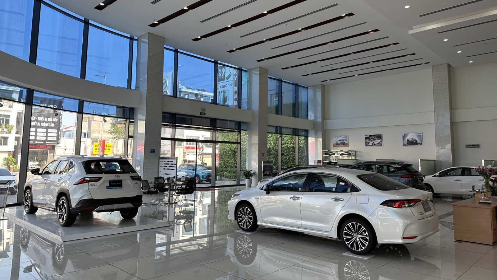 Thị trường ô tô bứt tốc sau Tết