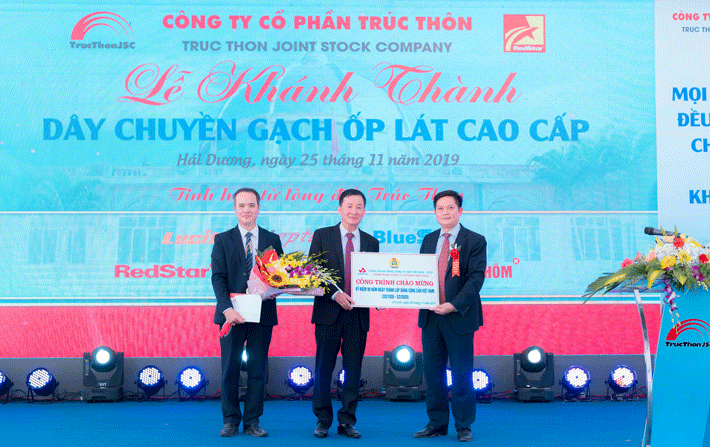 Công đoàn Tổng công ty Thép Việt Nam khen thưởng đột xuất cho tập thể tham gia công trình “Dự án Cwin800 hàng ngàn khuyến mãi mở rộng dây chuyền Nền tảng hàng đầu cung cấp Cwin com gạch ốp lát granite cao cấp, công suất 4 triệu m2/năm” cho Công ty CP Trúc Thôn với mức khen thưởng 30 triệu đồng.