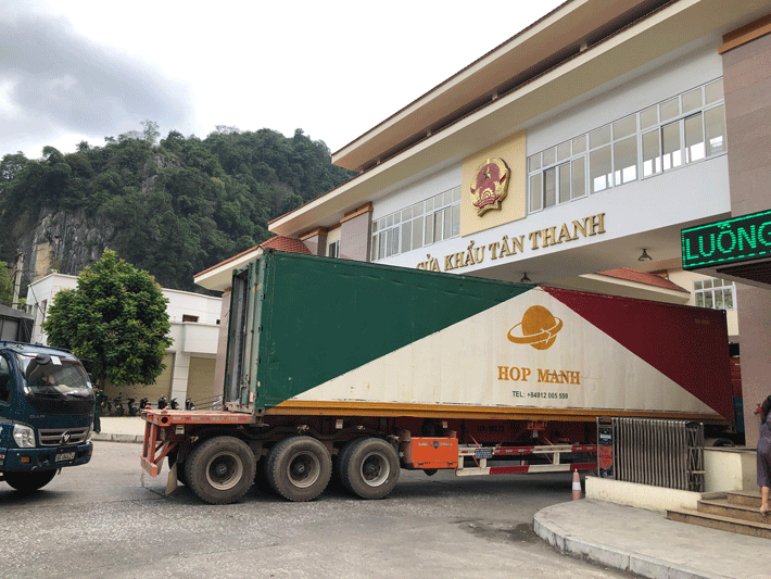 Dòng chảy giao thương của Việt Nam tập trung tại 1/4 cửa khẩu quốc tế