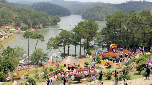 Nghiên cứu năng lực cạnh tranh điểm đến du lịch Đà Lạt