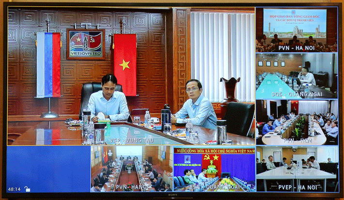 Trực tuyến tại các điểm đầu cầu