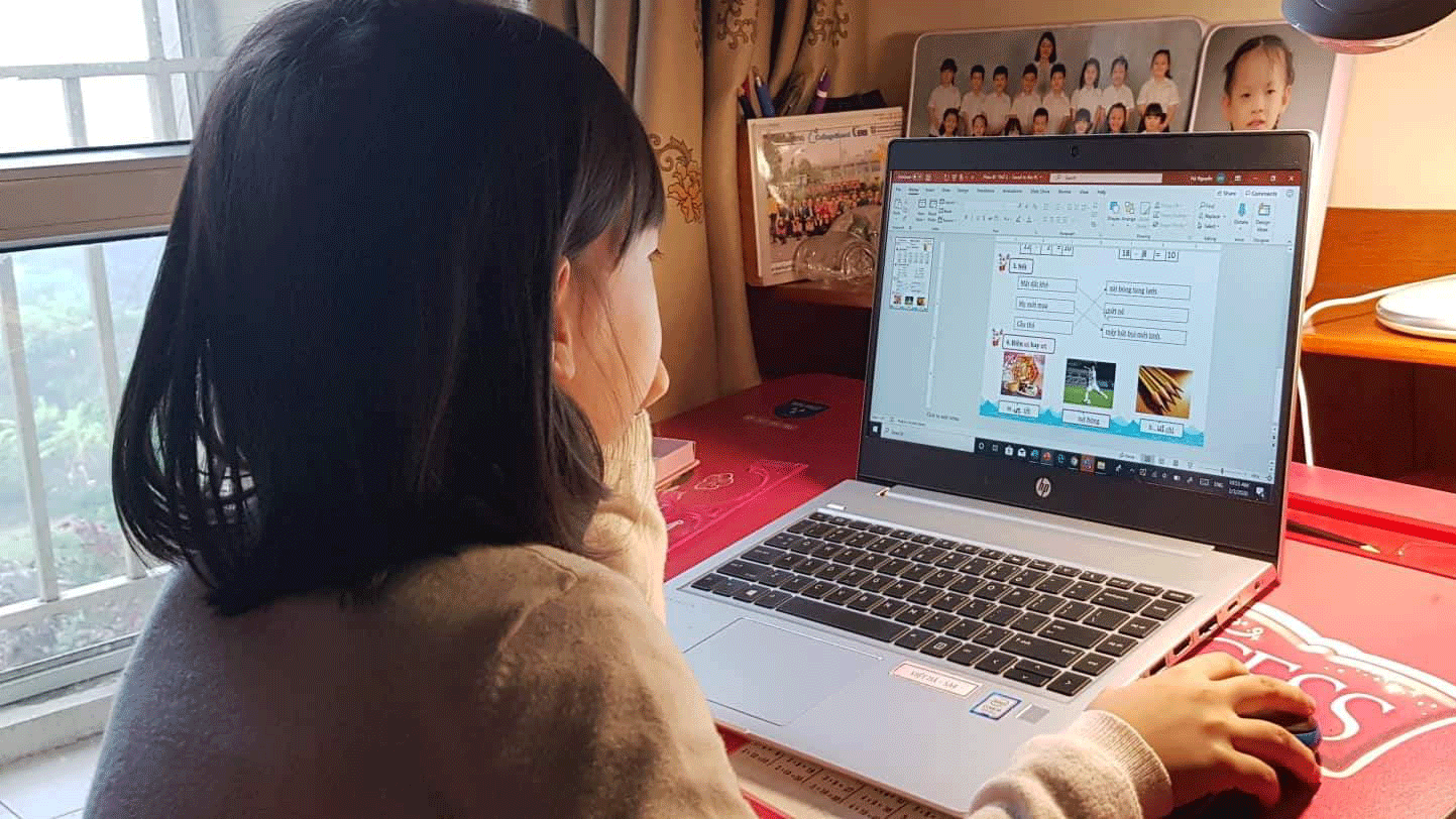Bộ Giáo dục và Đào tạo chỉ đạo việc học trực tuyến, giảm nhẹ chương trình