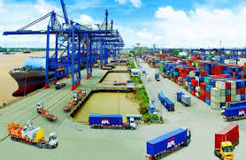 Phát triển nguồn nhân lực logistics Việt Nam: Cần một chiến lược toàn diện