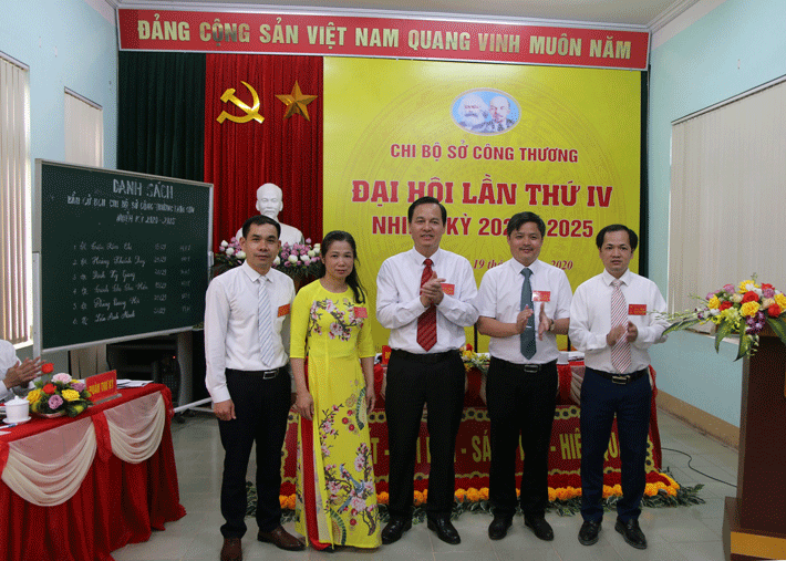 Đại hội chi bộ Sở Công Thương Lạng Sơn