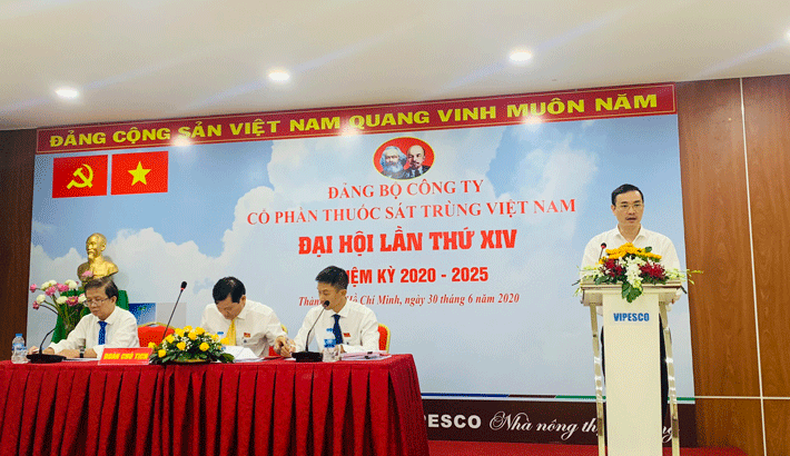 Phó Tổng giám đốc Tập đoàn hóa chất việt Nam Lê Ngọc Quang phát biểu chỉ đạo tại Đại hội