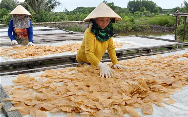 Làng nghề đặc sản tất bật vào mùa cung ứng Tết