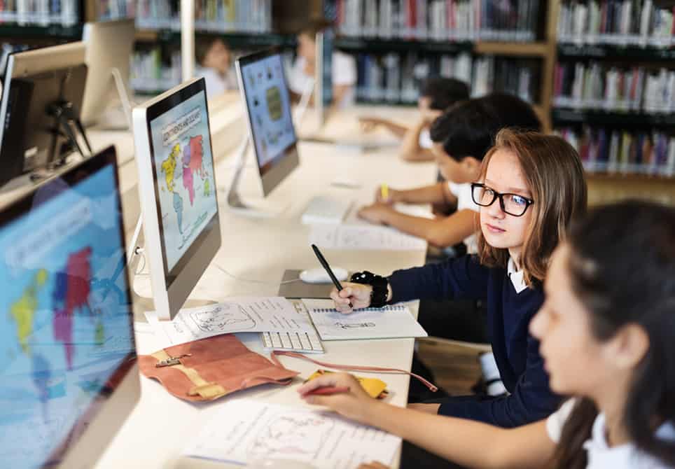 Vận dụng mô hình học tập kết hợp (Blended learning) trong giảng dạy bậc đại học tại Việt Nam hiện nay