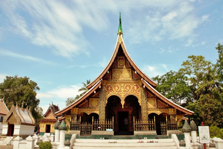 Đào tạo, bồi dưỡng nhân tố con người trong phát triển kinh tế du lịch ở Cộng hòa Dân chủ Nhân dân Lào