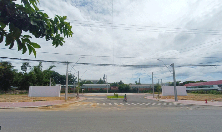 Hạ tầng chơ Vinh Quang- Thành phố Kon Tum