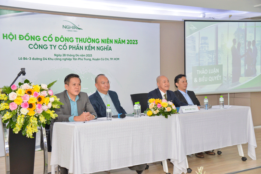 Ban Lãnh đạo Công ty Cổ phần Kềm Nghĩa kỳ vọng M.Cwin800.com Nổ hũ, Bắn Cá và Game Bài doanh thu, gia tăng thị phần tại thị trường quốc tế
