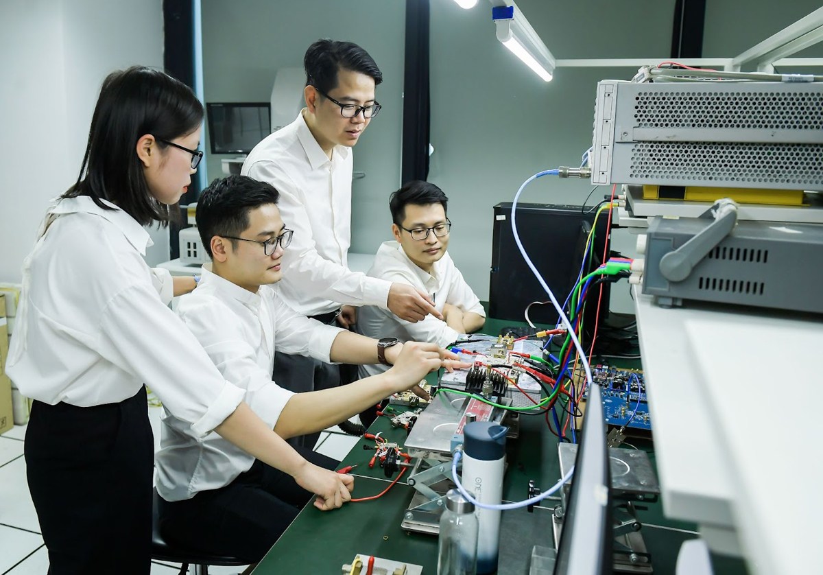 Đề xuất hoàn thiện chính sách quy định việc chứng nhận đối với cơ sở ươm tạo, cơ sở kỹ thuật, khu làm việc chung hỗ trợ Cwincom hiện đang mở nhỏ và vừa khởi nghiệp sáng tạo