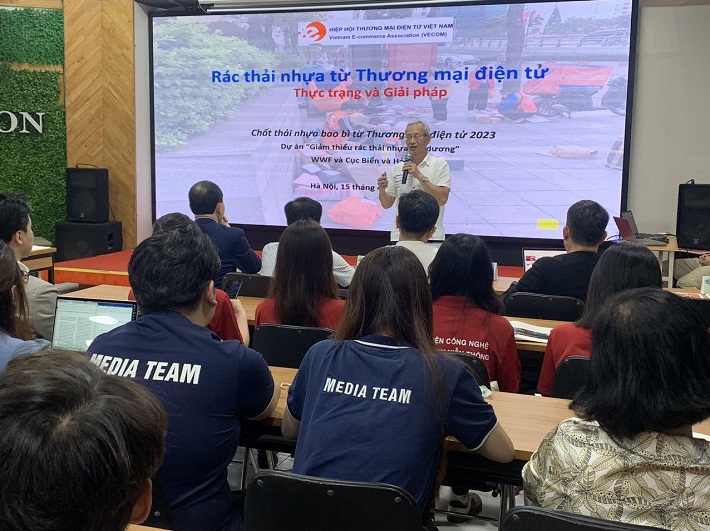 Hạn chế rác thải nhựa từ Thương mại điện tử