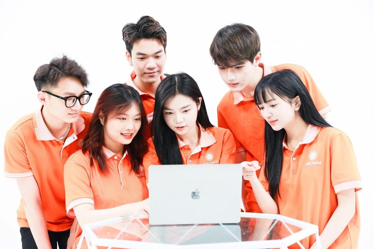Ảnh hưởng của nhận diện thương hiệu và truyền thông marketing tích hợp đến trải nghiệm sinh viên tại các trường đại học quốc tế tại Việt Nam