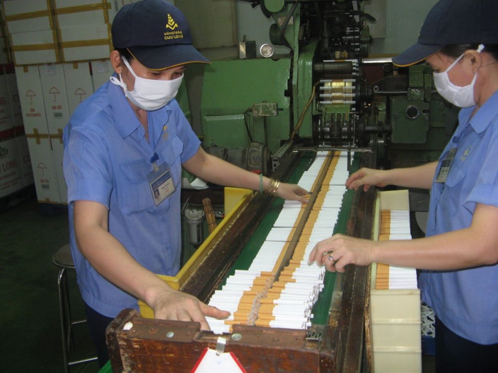 Áp dụng công cụ kiểm soát chất lượng để phân tích lỗi của các máy cuốn điếu đời thấp ở nhà máy thuốc lá tại Việt Nam hiện nay