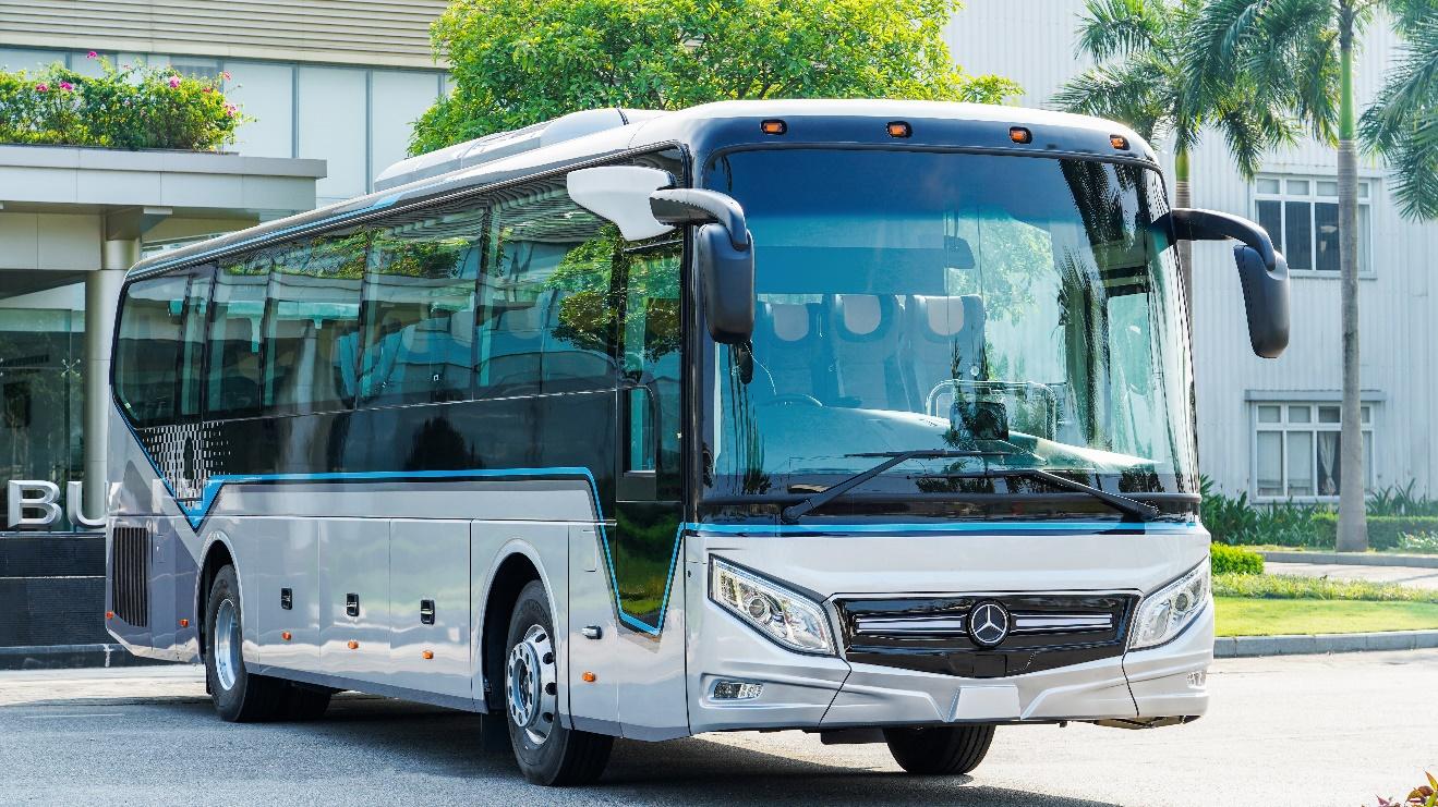 THACO AUTO Cwin Đăng Ký + 1888k xe bus cao cấp Mercedes-Benz RS 1936 sang thị trường Thái Lan