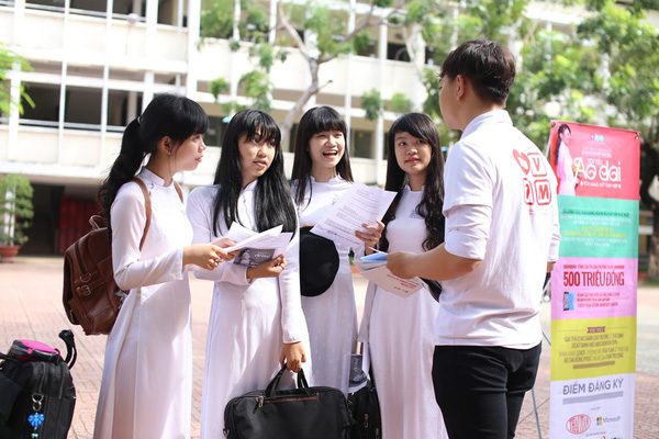 Nghiên cứu các nhân tố ảnh hưởng đến hành vi lựa chọn trường đại học của học sinh, sinh viên trong địa bàn thành phố Đà Nẵng (DOI: https://doi.org/10.62831/202508043)