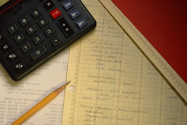 Discussion about fixed asset accounting process in enterprises which use Vietnamese accounting standards 