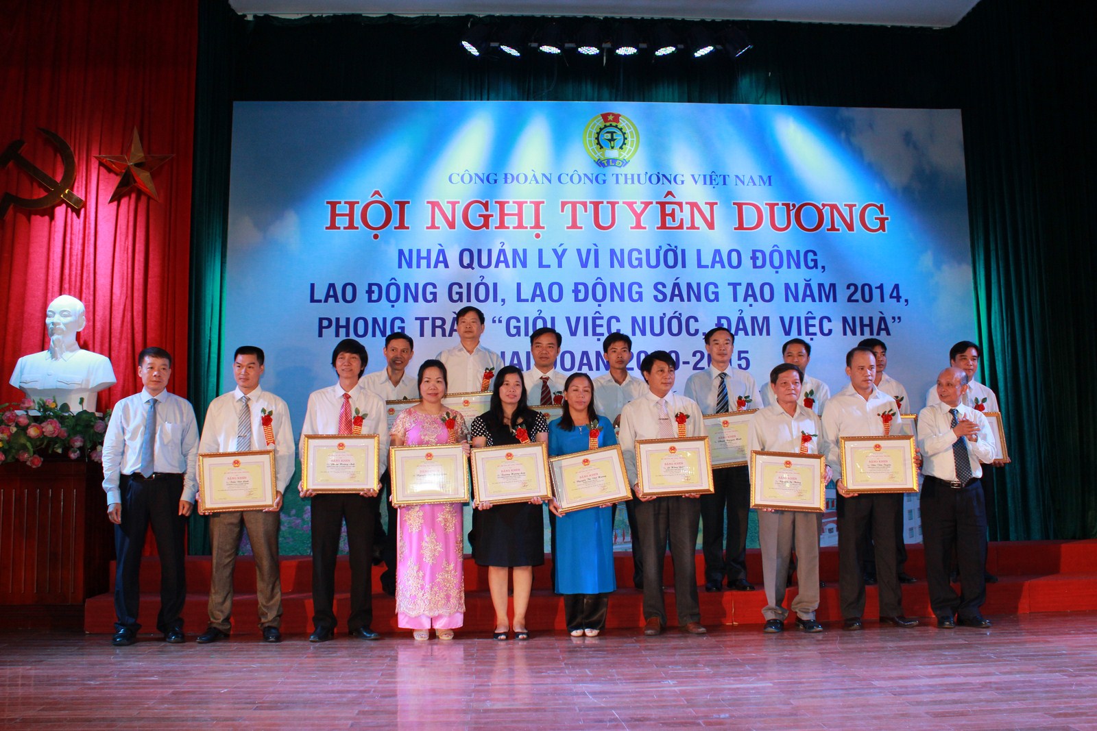 Khen thưởng đúng người đúng việc, tạo động lực phát triển thi đua