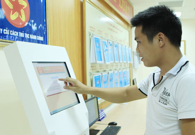 Nghiên cứu sự hài lòng của người dân đối với dịch vụ công về lĩnh vực đất đai tại UBND huyện Nghĩa Đàn, tỉnh Nghệ An
