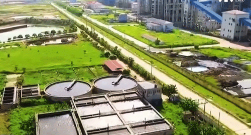 Giữa mưa lũ sạt lở kinh hoàng phía Bắc, Việt Nam thúc đẩy kinh tế tuần hoàn
