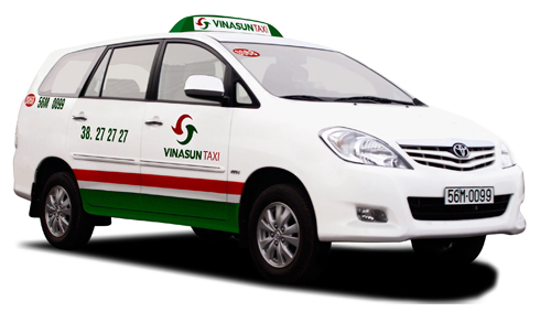 Thực trạng hoạt động của taxi Vinasun trước sự phát triển mạnh mẽ của Uber và Grab