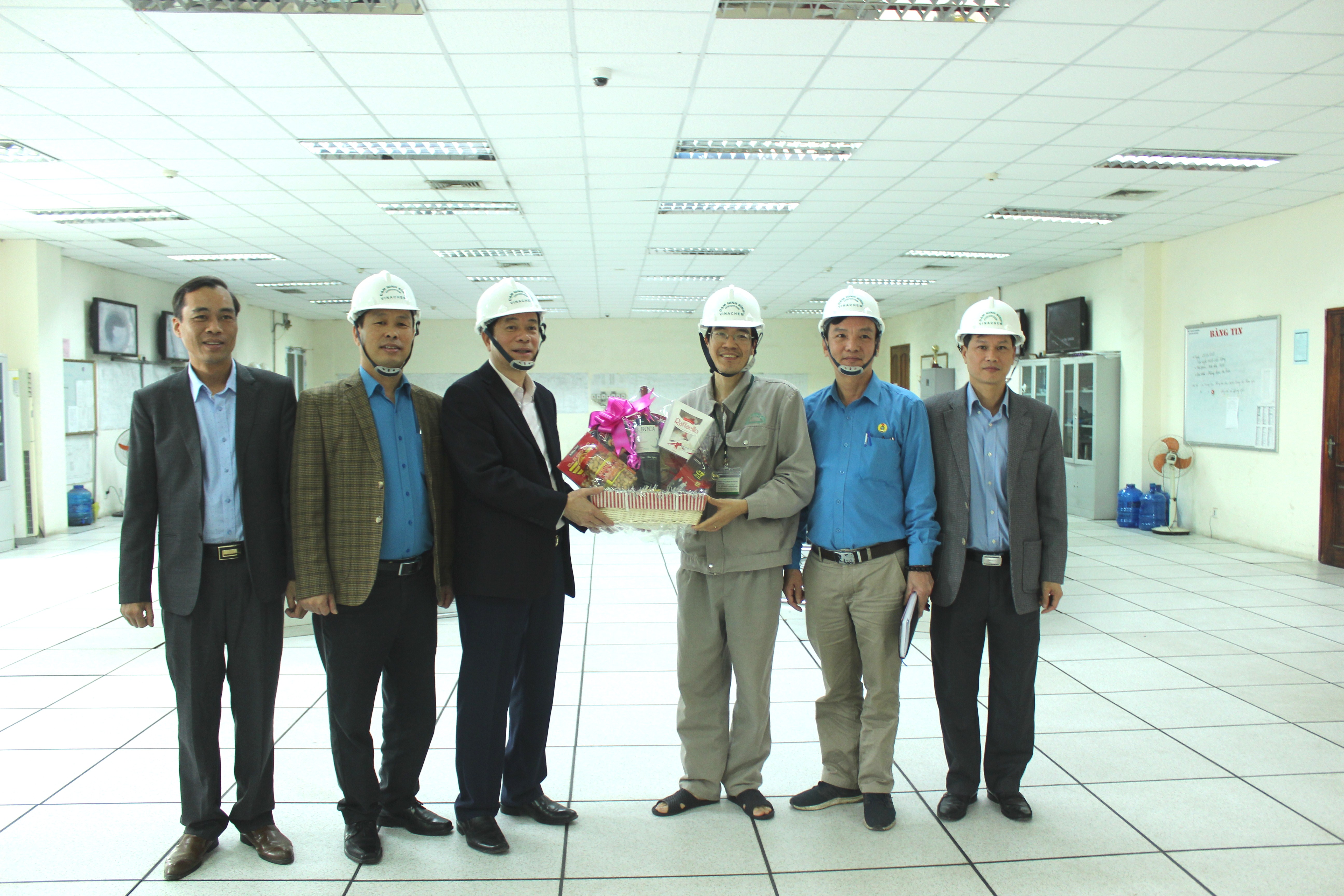 trao quà Tết Đạm Ninh Bình