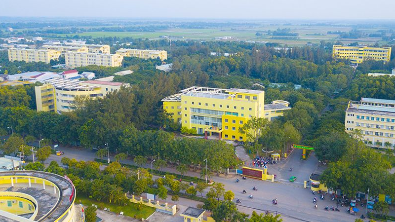 Các nhân tố ảnh hưởng đến chất lượng dịch vụ đào tạo chuyên ngành Kế toán tại Trường Đại học Trà Vinh