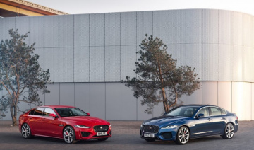 Jaguar XE có thêm tùy chọn hệ thống truyền động lai điện và các công nghệ kết nối mới