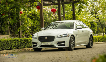 Đánh giá Jaguar XF R-Sport: Khi “báo đốm” thức giấc