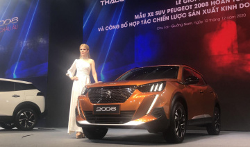 Peugeot 2008 chốt giá từ 739 triệu đồng tại thị trường Việt Nam, cạnh tranh với Kia Seltos và Hyundai Kona