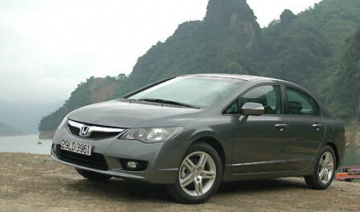 Honda Civic 2010 giá bao nhiêu?