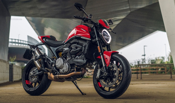 Soi chi tiết Ducati Monster 2021, lột xác hoàn toàn với diện mạo mới