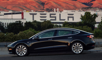 Tesla muốn sáp nhập với một thương hiệu xe hơi khác?