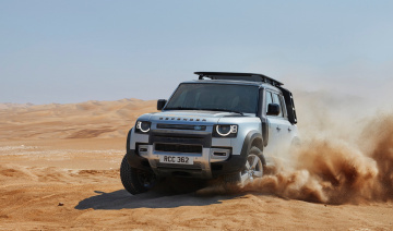 Land Rover Defender thế hệ mới sắp ra mắt thị trường châu Á, chờ ngày về Việt Nam