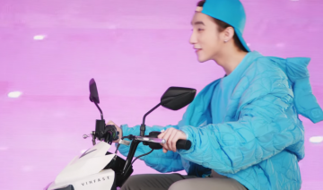 Sơn Tùng MT-P lái xe VinFast nào trong MV "Có chắc yêu là đây"?