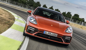 Porsche Panamera 2021 ra mắt: Những thay đổi lớn nằm dưới nắp động cơ