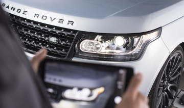 Jaguar Land Rover khuyến mại "Dịch vụ mùa thu"