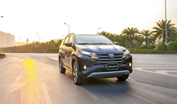 Toyota Rush giảm giá bán lẻ, tăng sức cạnh tranh với Mitsubishi Xpander