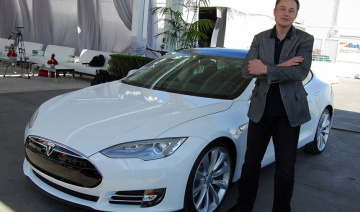 Telsa đã giúp Elon Musk trở thành người giàu nhất thế giới như thế nào?
