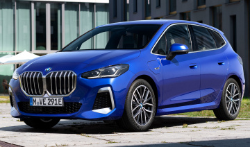 BMW 2-Series Active Tourer 2022: Ấn tượng với lưới tản nhiệt cỡ lớn