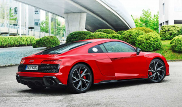 Audi R8 V10 Performance RWD 2022 lộ diện: Tăng sức mạnh động cơ