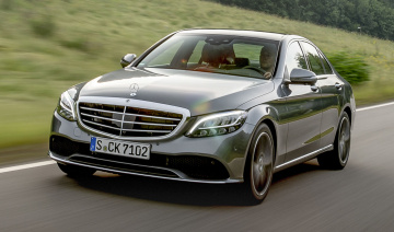 Mercedes-Benz Việt Nam triệu hồi xe C200