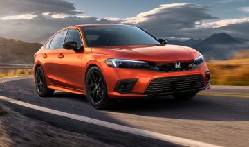 Honda chiều lòng "fan" với phiên bản Honda Civic Si: Xe số sàn, trải nghiệm lái thể thao