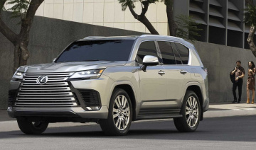 Chi tiết "chuyên cơ mặt đất" Lexus LX 600 2022