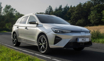 MG5 Electric 2022: Kiểu dáng hiện đại hơn